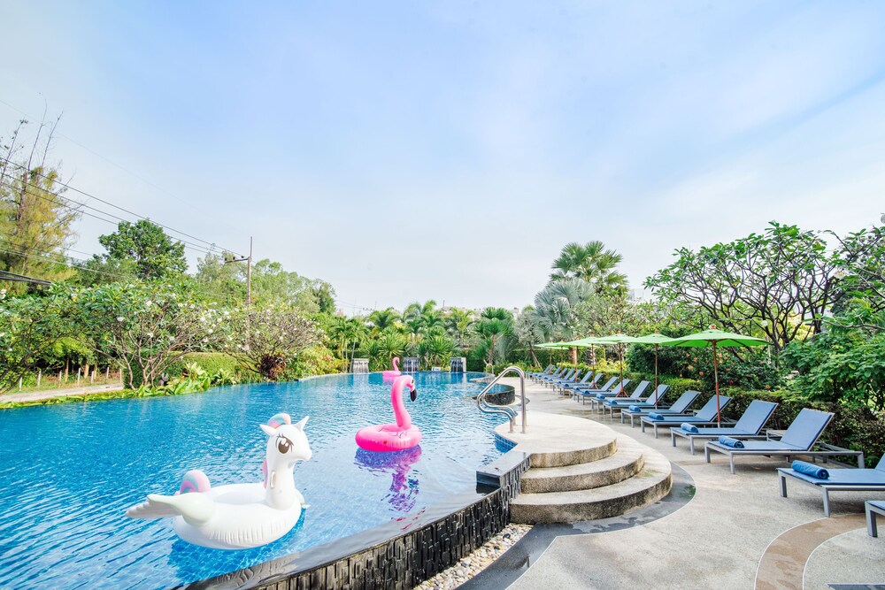 Golden Beach Cha Am Hotel In Hua Hin Hotel Rates Reviews On Orbitz