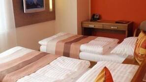 1 bedroom, minibar, in-room safe, desk