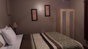 Pillowtop beds, iron/ironing board, free cribs/infant beds, free WiFi