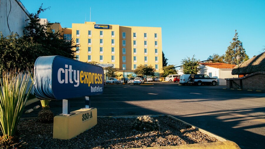 City Express Saltillo Sur