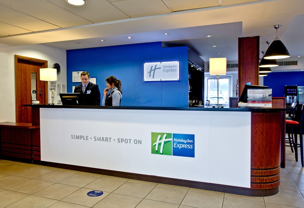 Holiday Inn Express Shrewsbury, an IHG Hotel AU86 Deals & Reviews