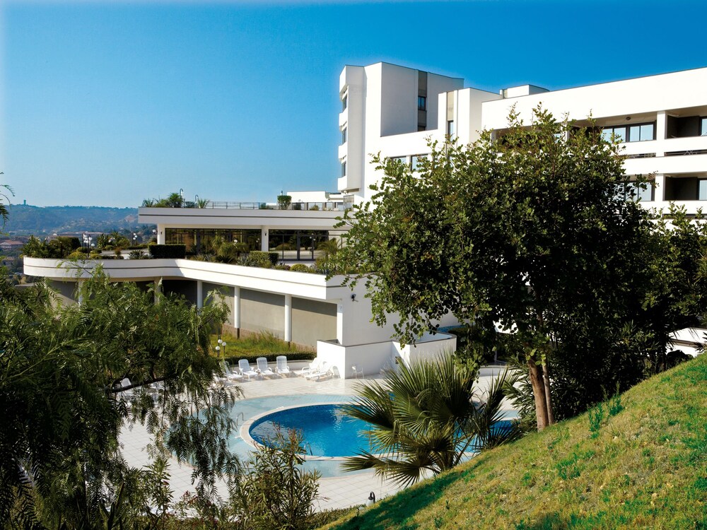 Mirabeau Park Hotel 2019 Room Prices $59, Deals & Reviews  Expedia