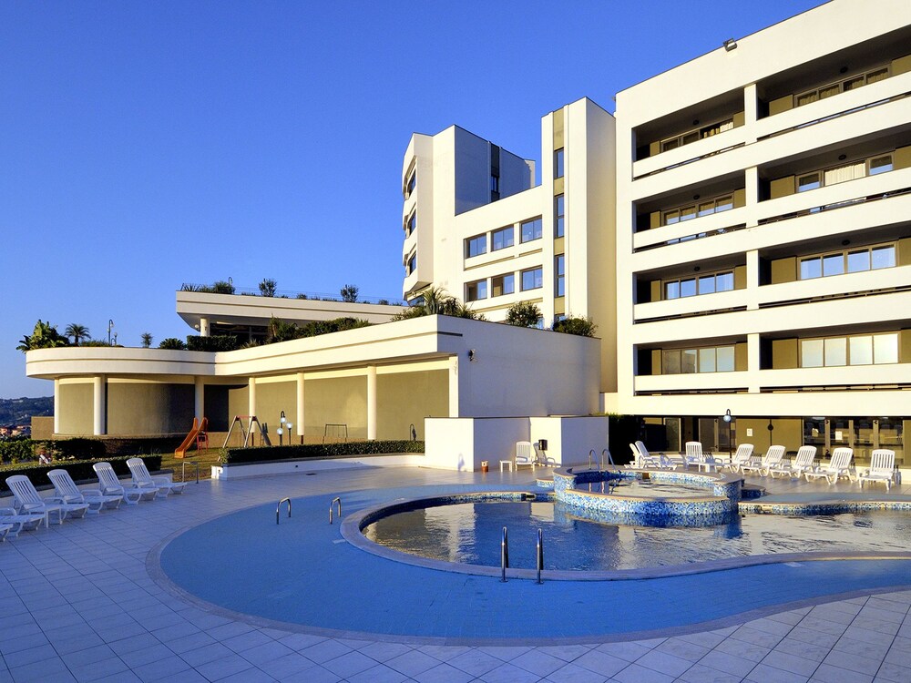 Mirabeau Park Hotel 2019 Room Prices $59, Deals & Reviews  Expedia