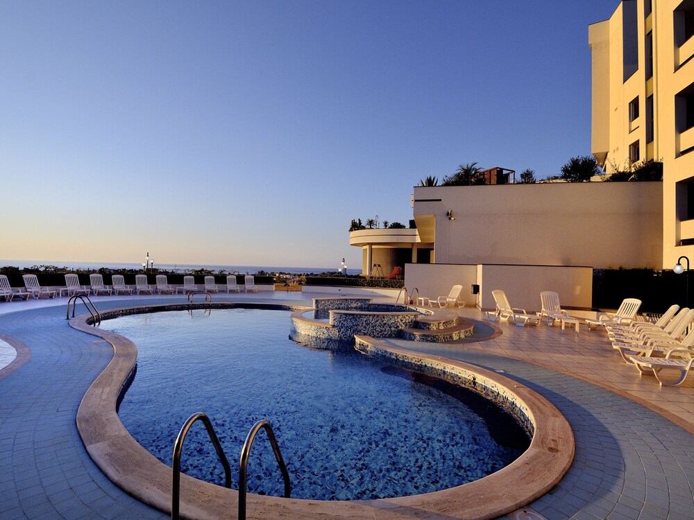 Mirabeau Park Hotel 2019 Room Prices $59, Deals & Reviews  Expedia