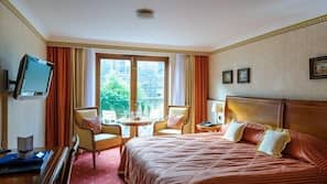 In-room safe, iron/ironing board, free cots/infant beds, rollaway beds