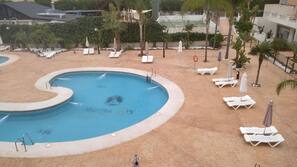 Seasonal outdoor pool