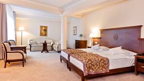 Minibar, in-room safe, desk, cribs/infant beds