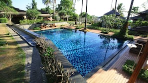 Outdoor pool, pool umbrellas, sun loungers