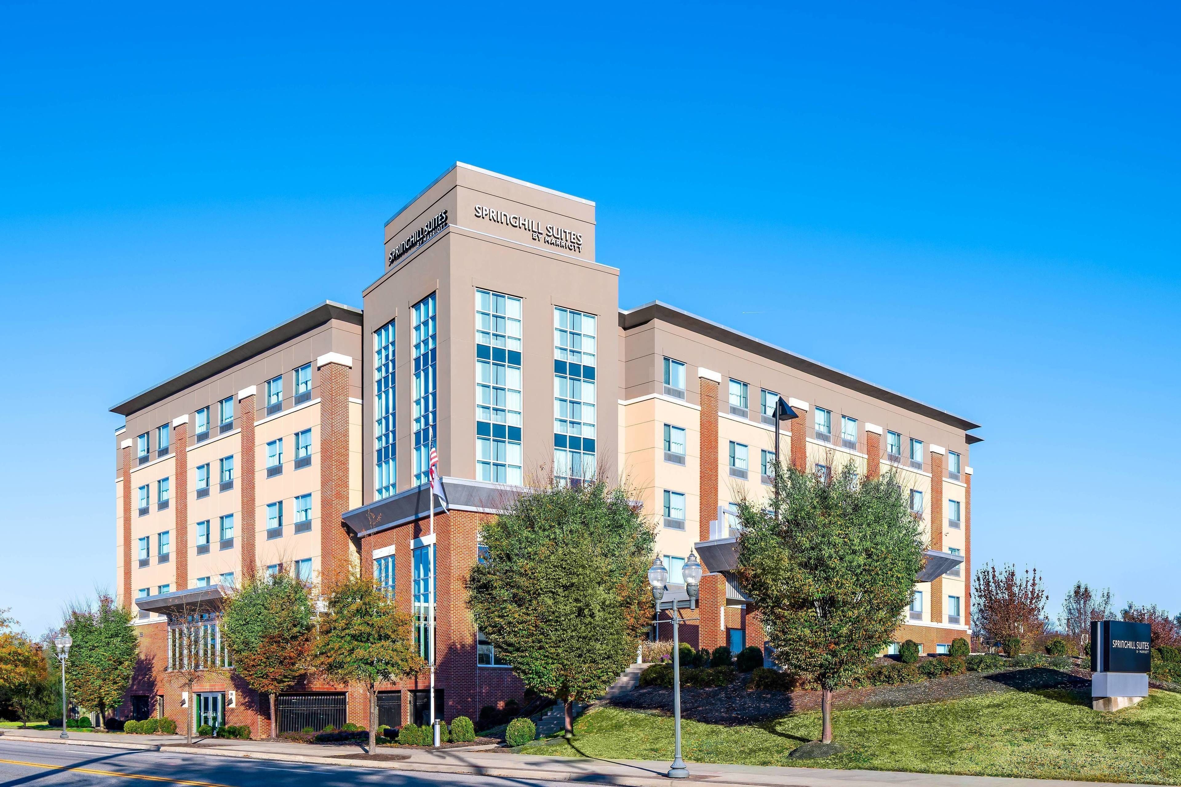 Springhill Suites By Marriott Roanoke In Roanoke Va Expedia