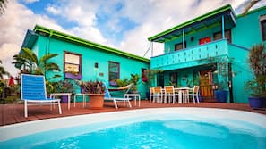 Outdoor pool, pool umbrellas
