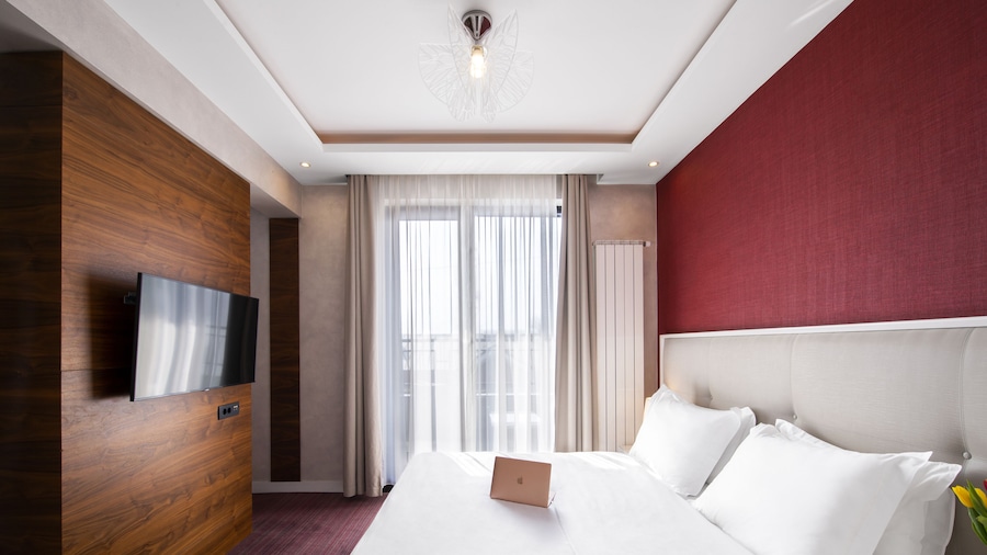 Crystal Hotel Belgrade