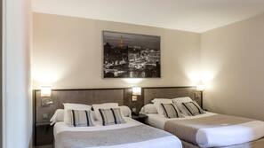 In-room safe, desk, iron/ironing board, free WiFi