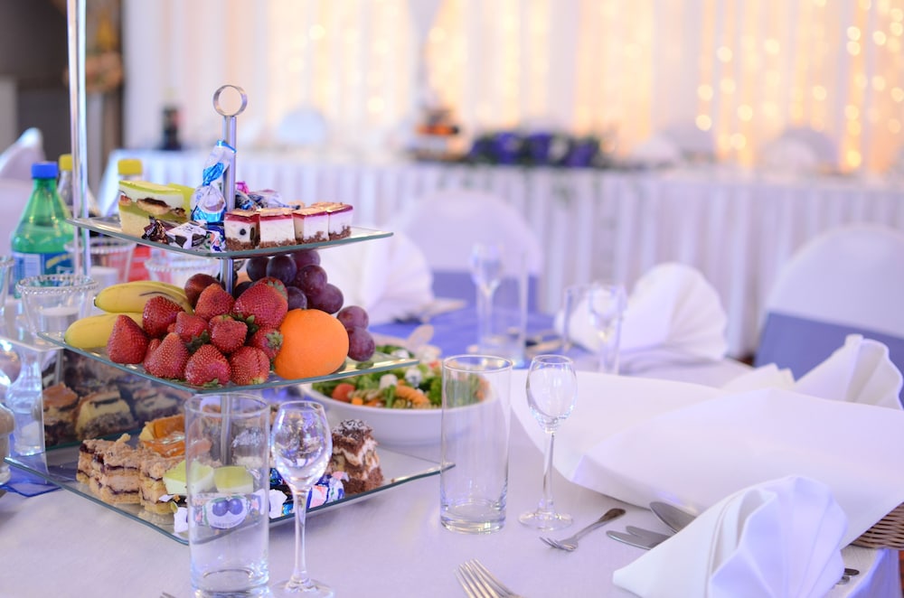 Foto - Dedek Park - historyczny dworek w pięknym Parku Skaryszewskim obok Stadionu Narodowego