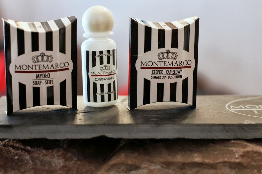 Foto - Dedek Park - historyczny dworek w pięknym Parku Skaryszewskim obok Stadionu Narodowego