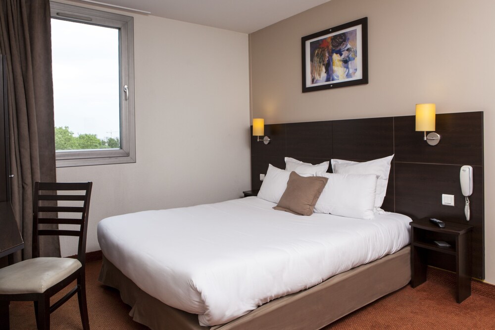 Hôtel Gennevilliers Ex Balladins In Paris Hotel Rates - 