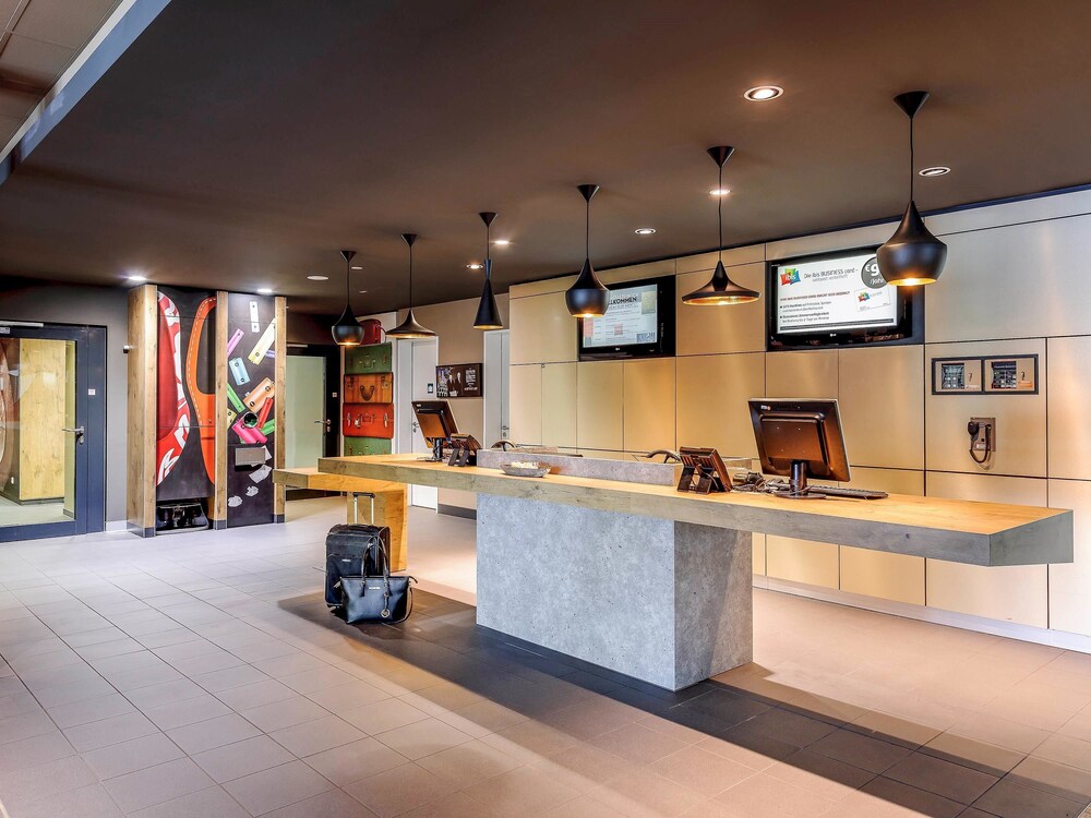 Hotel Ibis Konstanz Benediktinerplatz Konstanz Hotel Ibis Konstanz Benediktinerplatz Konstanz