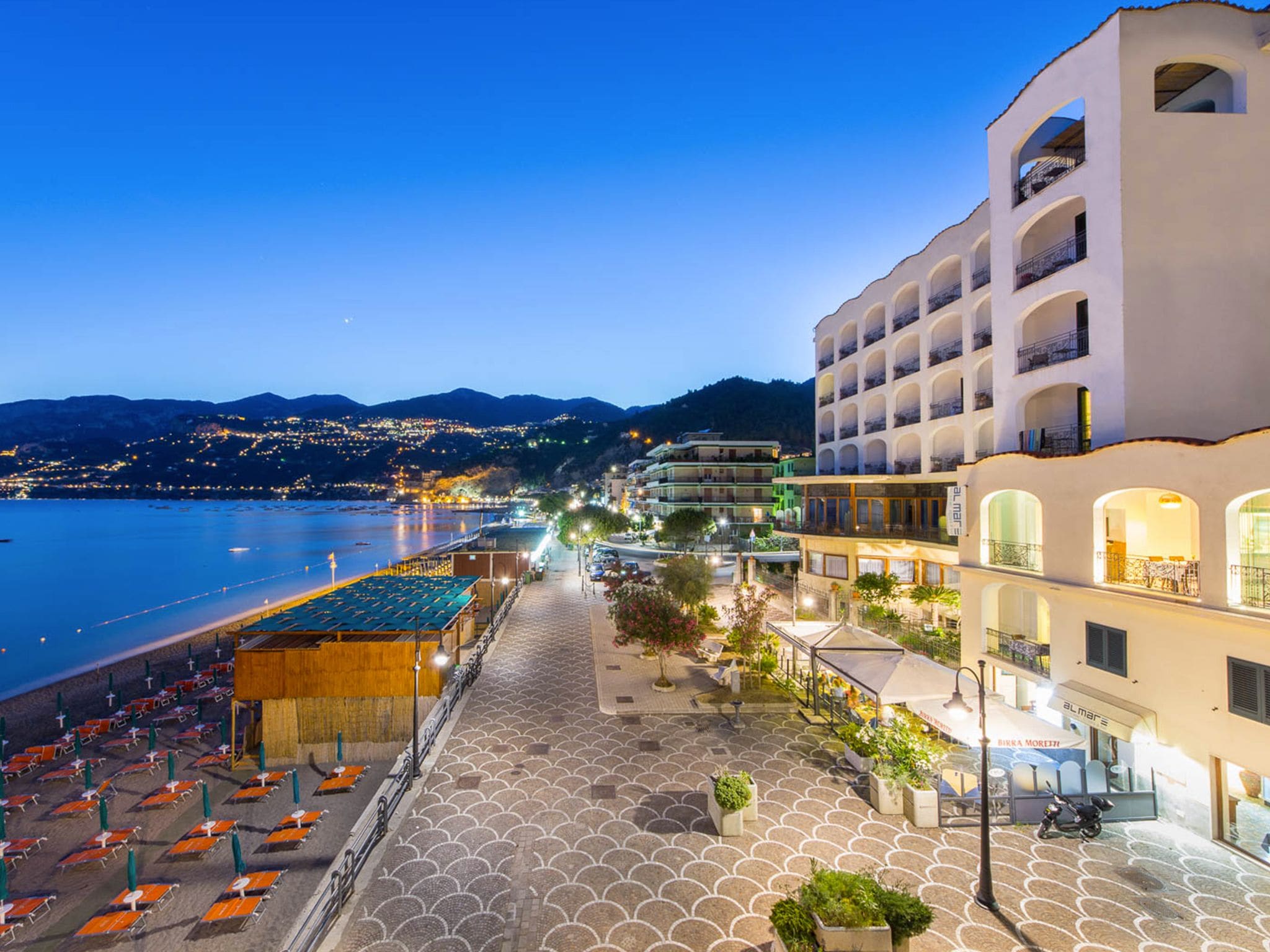 Hotel Splendid Sole in Manerba del Garda, Italy