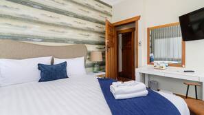 Desk, iron/ironing board, free WiFi