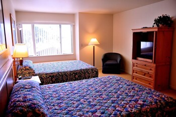 Pacific Gardens Inn Monterey 61 Room Prices Reviews Travelocity