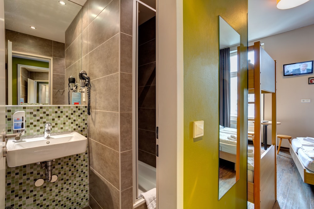 Foto - MEININGER Hotel Berlin Mitte