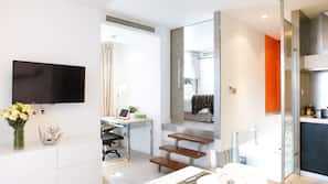 In-room safe, desk, soundproofing, iron/ironing board