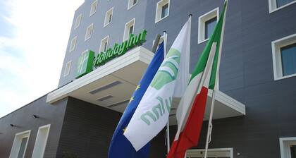 Holiday Inn Milan Nord Zara, an IHG Hotel