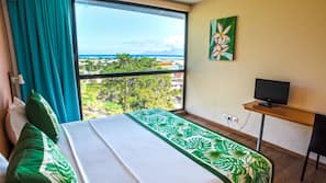 Premium bedding, Select Comfort beds, in-room safe, blackout drapes