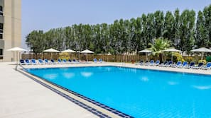 Piscina all'aperto, ombrelloni da piscina