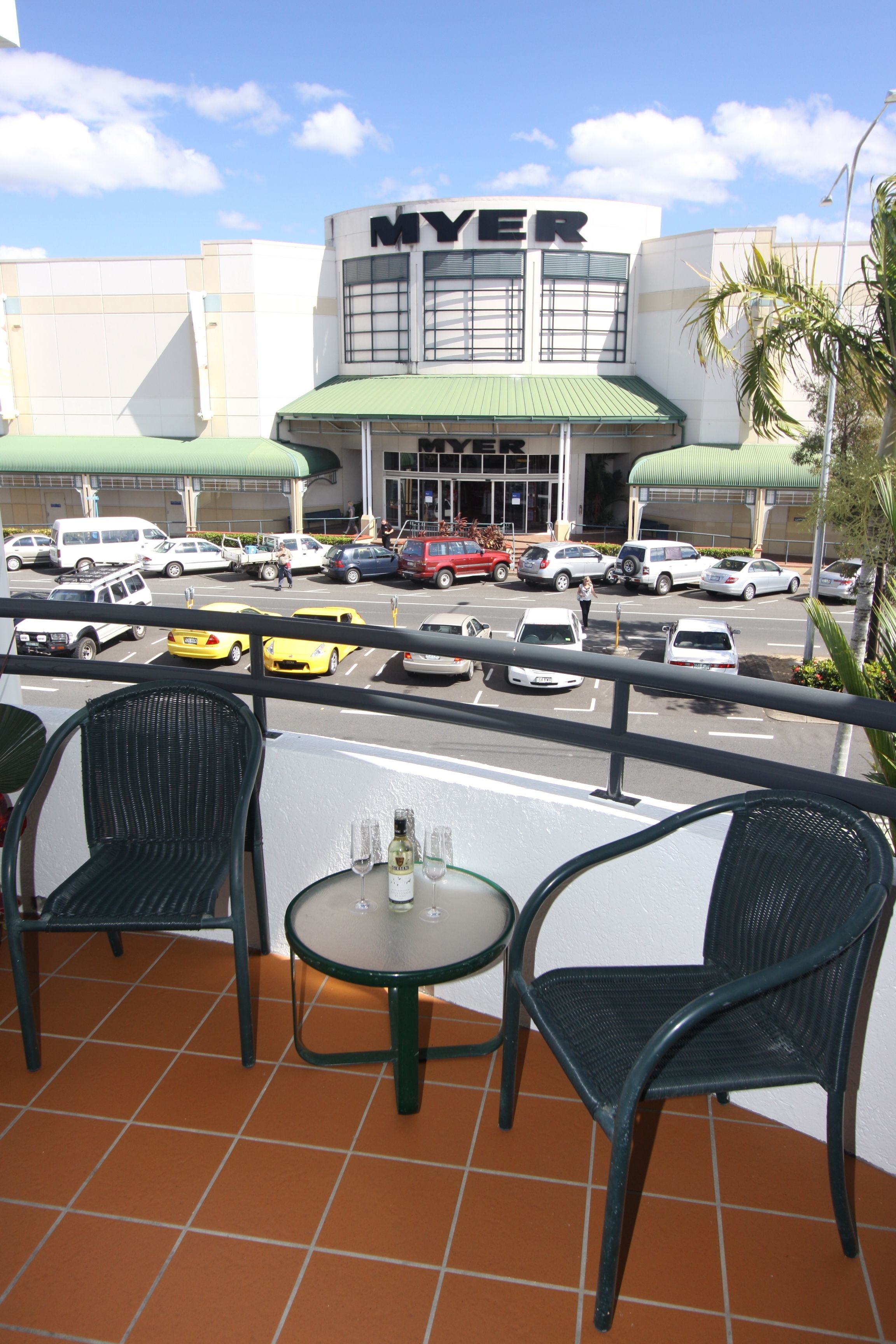 Mid City Luxury Suites