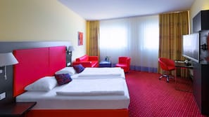 Allergikerbettwaren, Minibar, Zimmersafe, individuell dekoriert