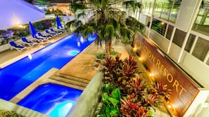 Outdoor pool, pool loungers