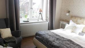 Schreibtisch, kostenloses WLAN