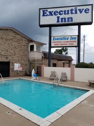 Great Place to stay Executive Inn near Pensacola 