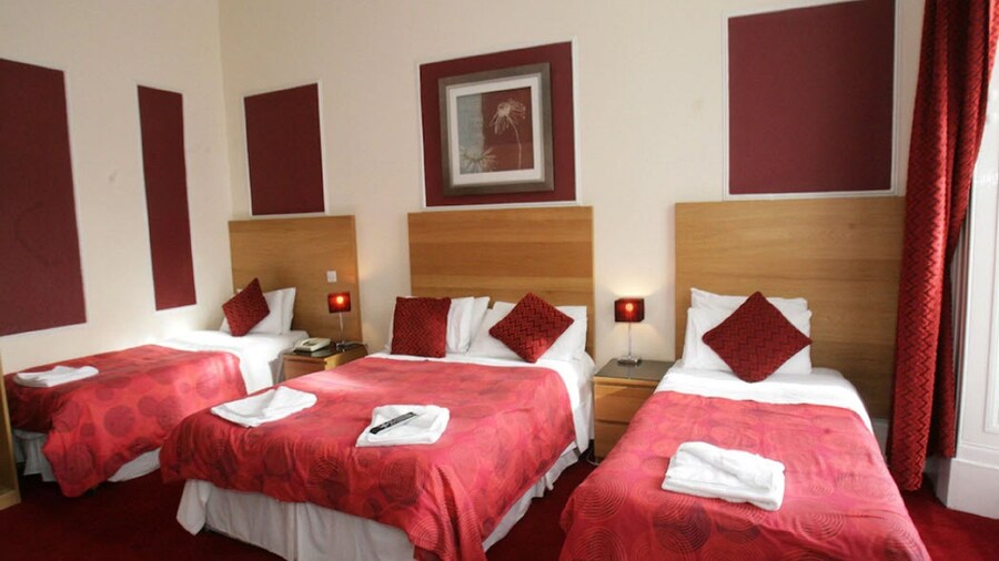 Clifton Hotel