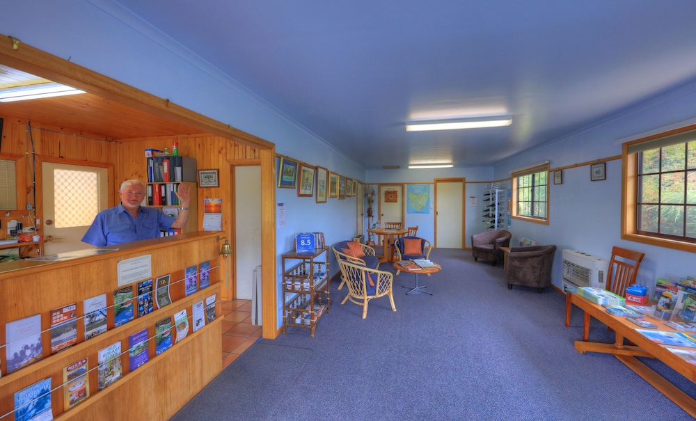 Interior entrance, Port Arthur Villas