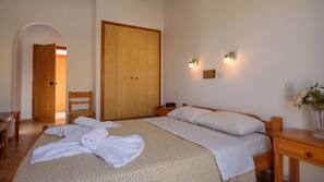 Rollaway beds, free WiFi