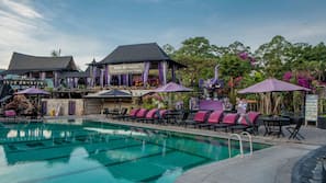 2 kolam renang outdoor