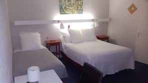 Premium bedding, in-room safe, desk, iron/ironing board