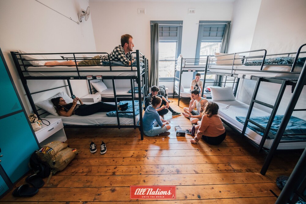 Nomads All Nations - Hostel