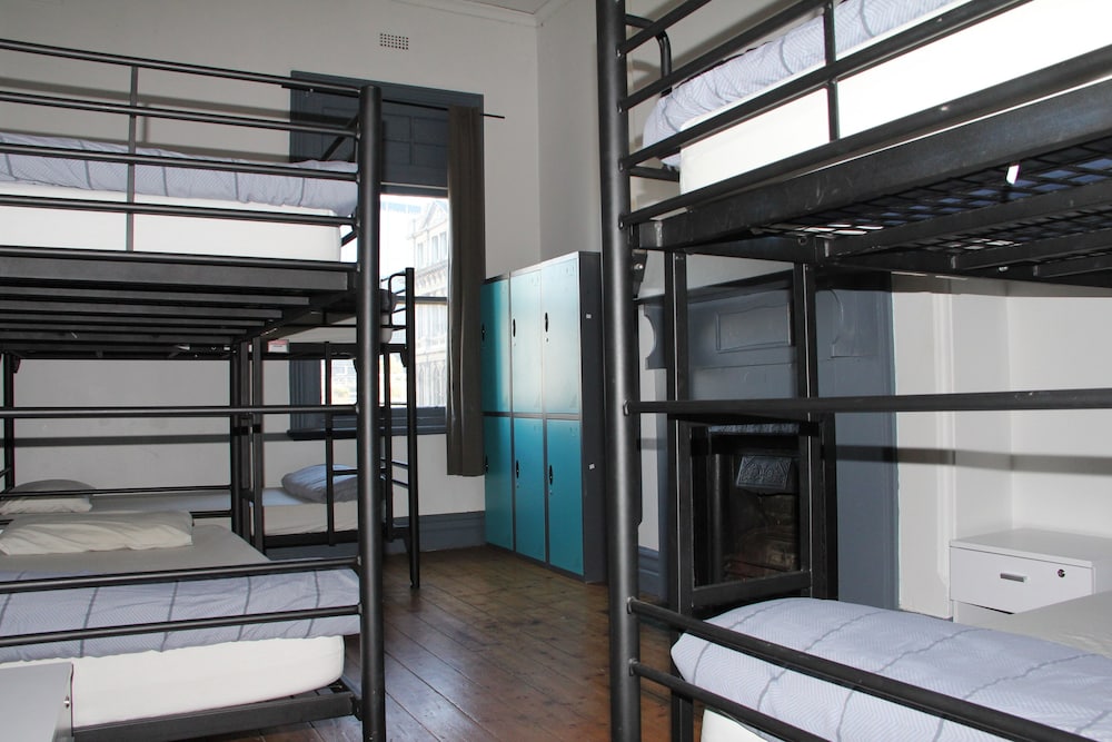 Nomads All Nations - Hostel