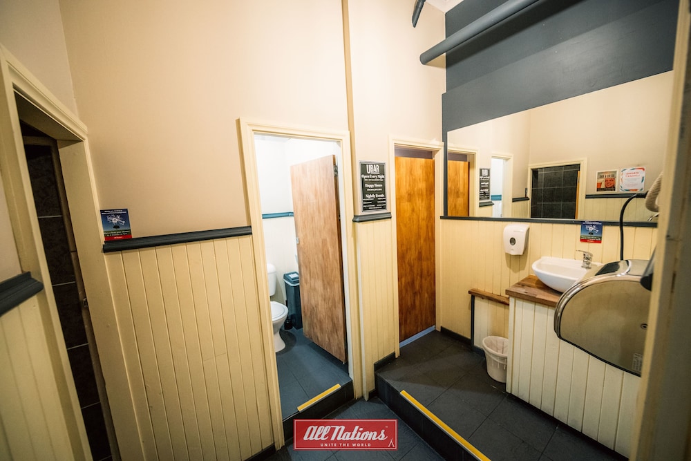 Nomads All Nations - Hostel