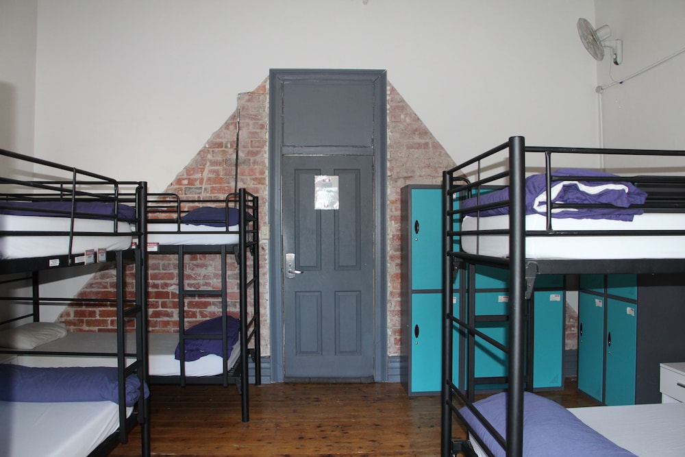 Nomads All Nations - Hostel