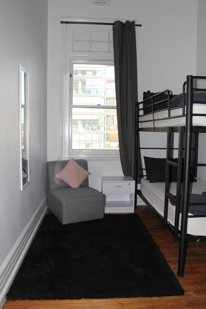 Nomads All Nations - Hostel