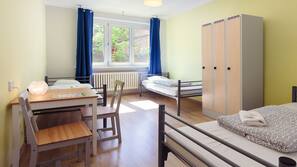 Surmatelas, coffre-forts dans les chambres