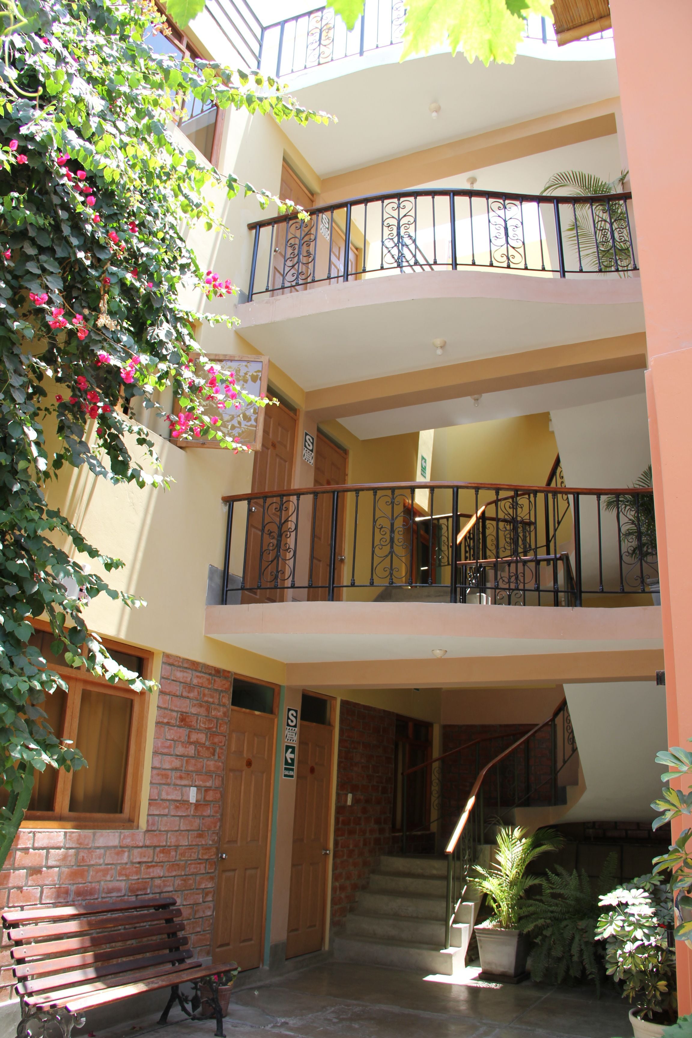 Hostal Tambo Colorado in Pisco, Peru
