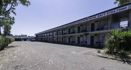 The Prince Mark Motor Inn