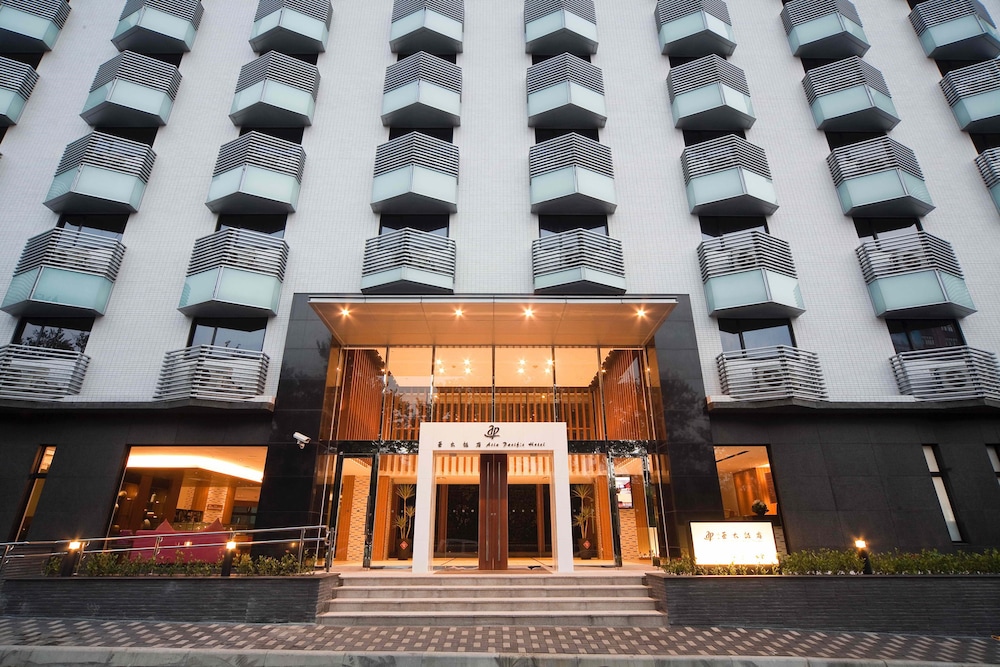 Ameuer college fucking Asian pacific hotels