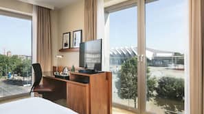 Luxe beddengoed, pillowtop-bedden, een kluis op de kamer, een bureau