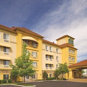 Pet Friendly Hotels In Nashville Tn 661 For Travel La Quinta Inn Suites Smyrna Tn Nashville
