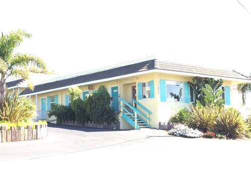 The Best Morro Bay Hotels on the Beach from $74 - Waterfront Hotels in Morro  Bay, CA | Expedia